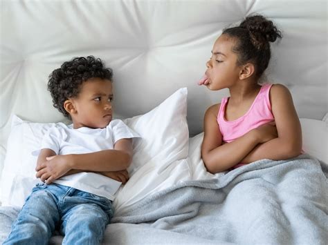 Sibling Rivalry: The One About Aliens .